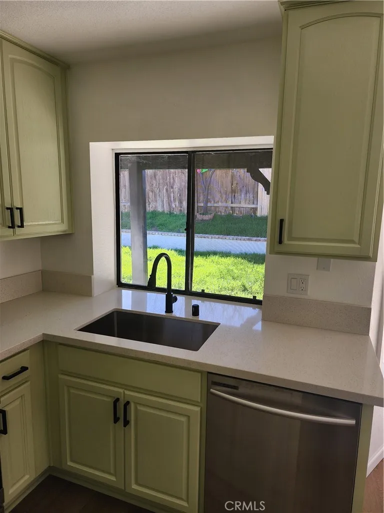37749 Autumn Lane Palmdale, CA 93550