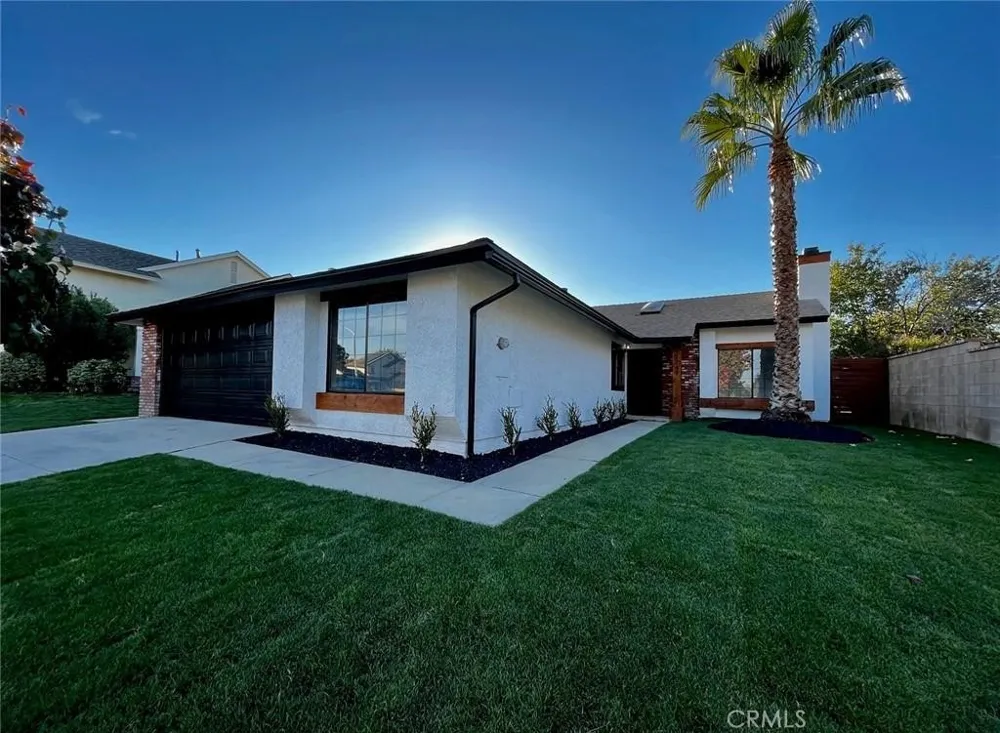 37749 Autumn Lane Palmdale, CA 93550