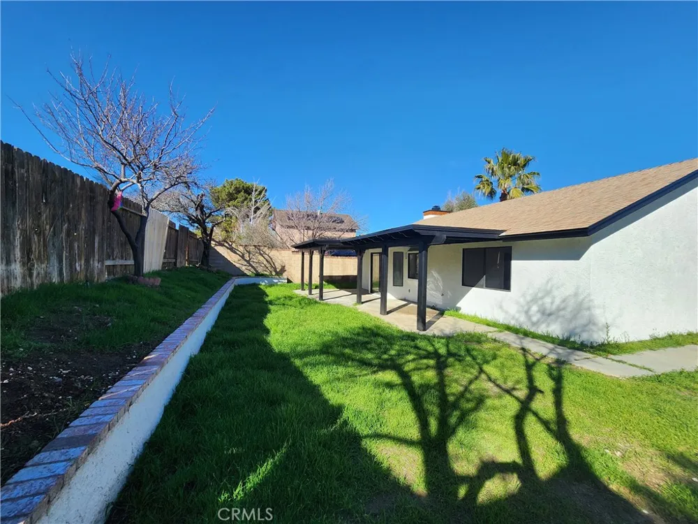 37749 Autumn Lane Palmdale, CA 93550
