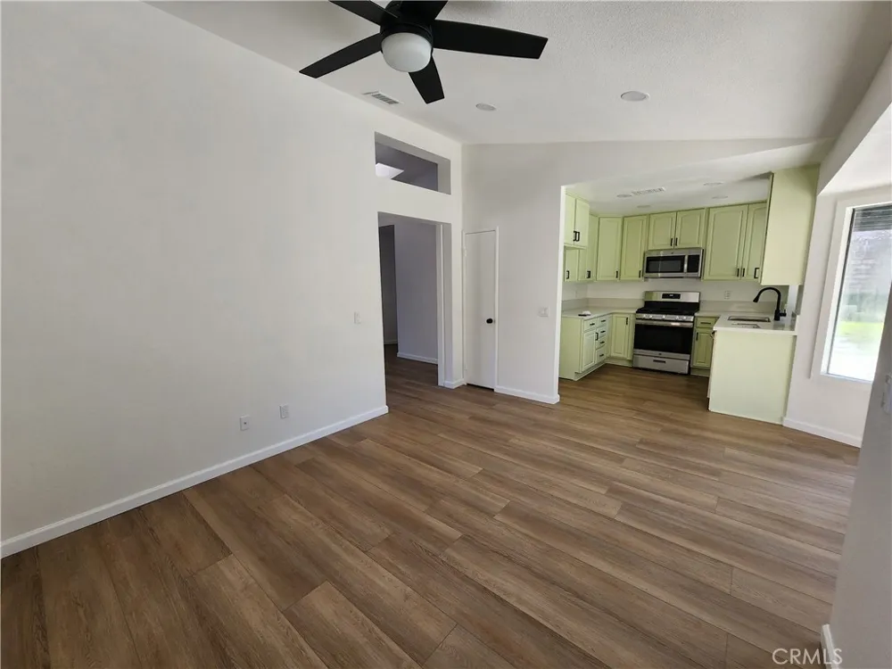 37749 Autumn Lane Palmdale, CA 93550