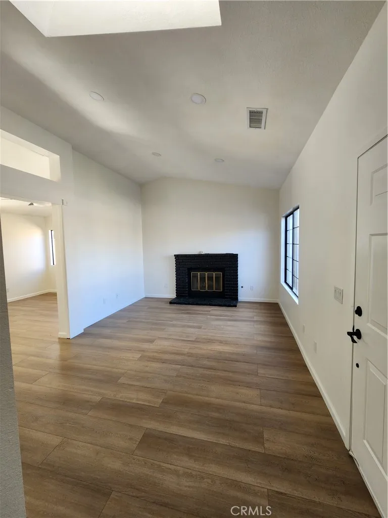 37749 Autumn Lane Palmdale, CA 93550