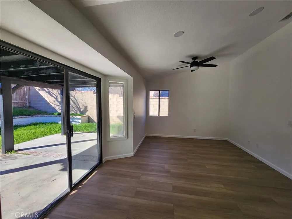 37749 Autumn Lane Palmdale, CA 93550