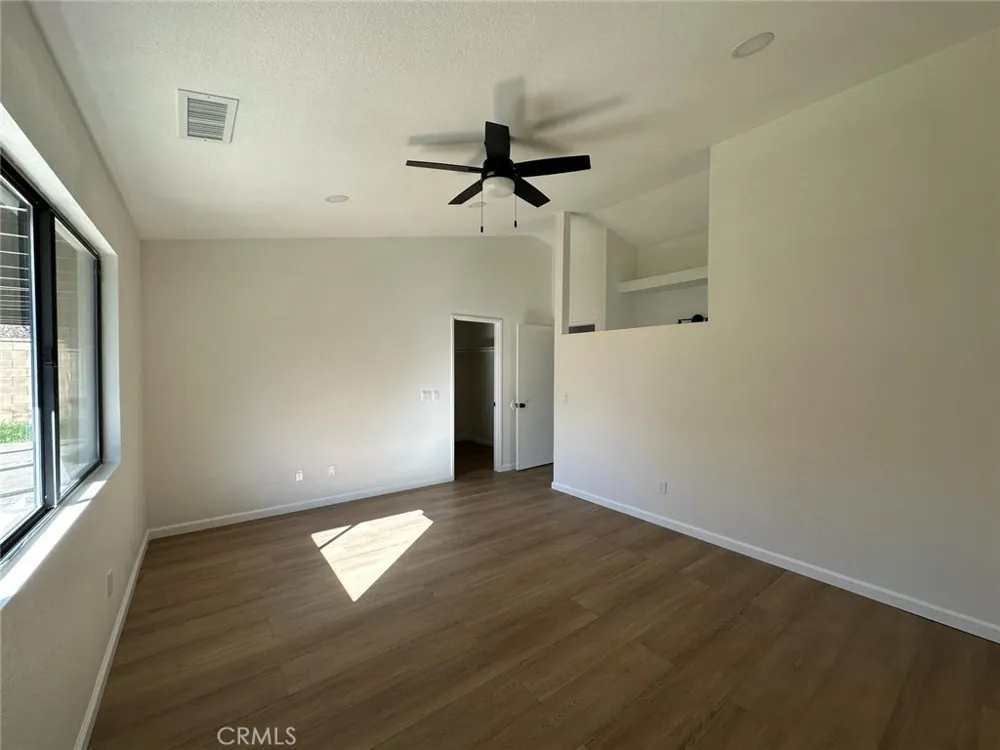 37749 Autumn Lane Palmdale, CA 93550