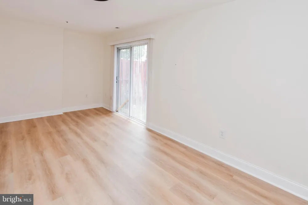 5950 S HIL MAR CIRCLE District Heights, MD 20747