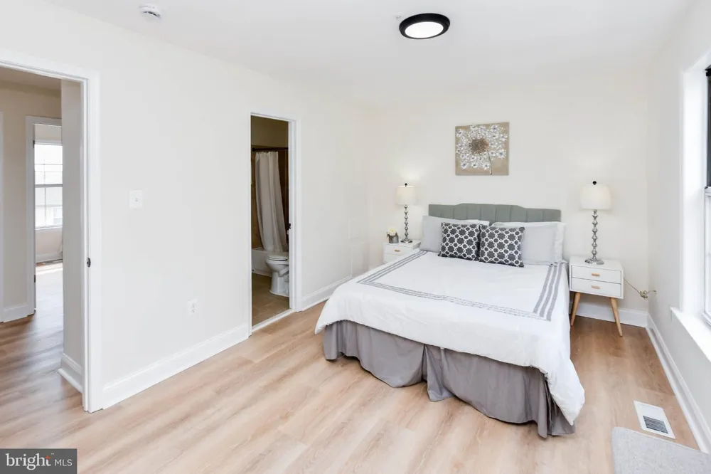 5950 S HIL MAR CIRCLE District Heights, MD 20747