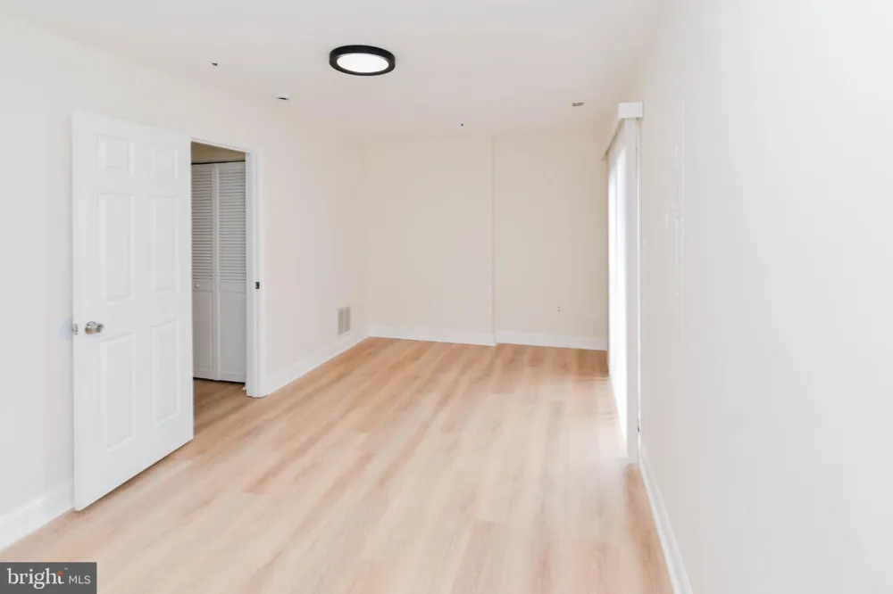 5950 S HIL MAR CIRCLE District Heights, MD 20747