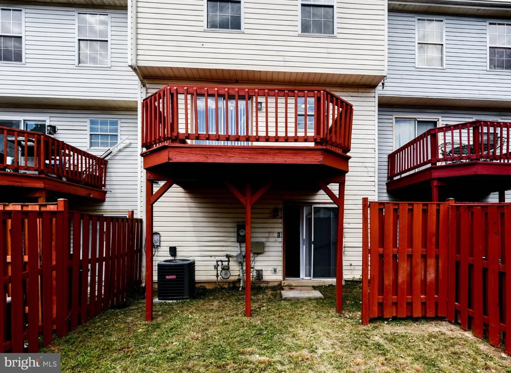 5950 S HIL MAR CIRCLE District Heights, MD 20747