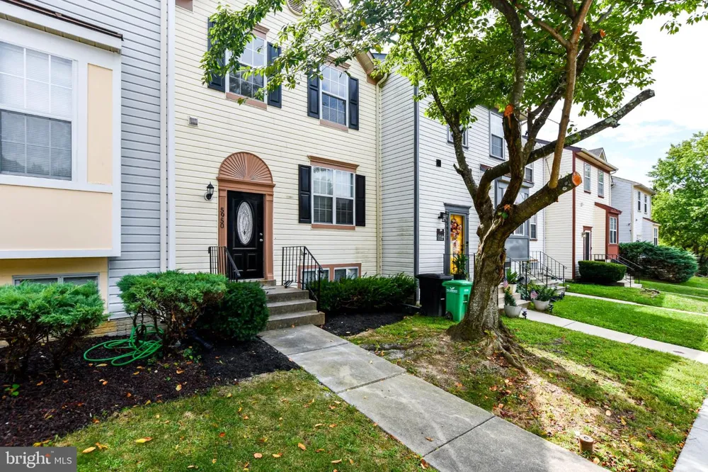 5950 S HIL MAR CIRCLE District Heights, MD 20747