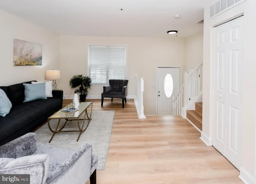 5950 S HIL MAR CIRCLE District Heights, MD 20747