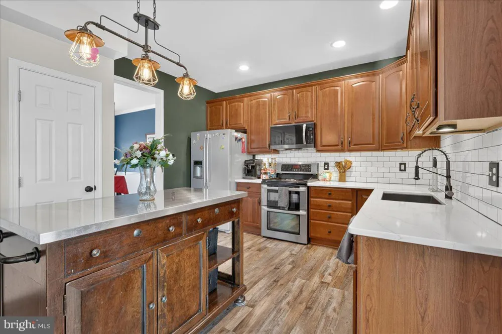 14 JOY CIRCLE Barto, PA 19504