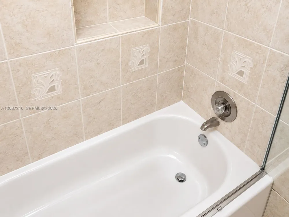 3243 NW 102nd Ter #3243 Coral Springs, FL 33065
