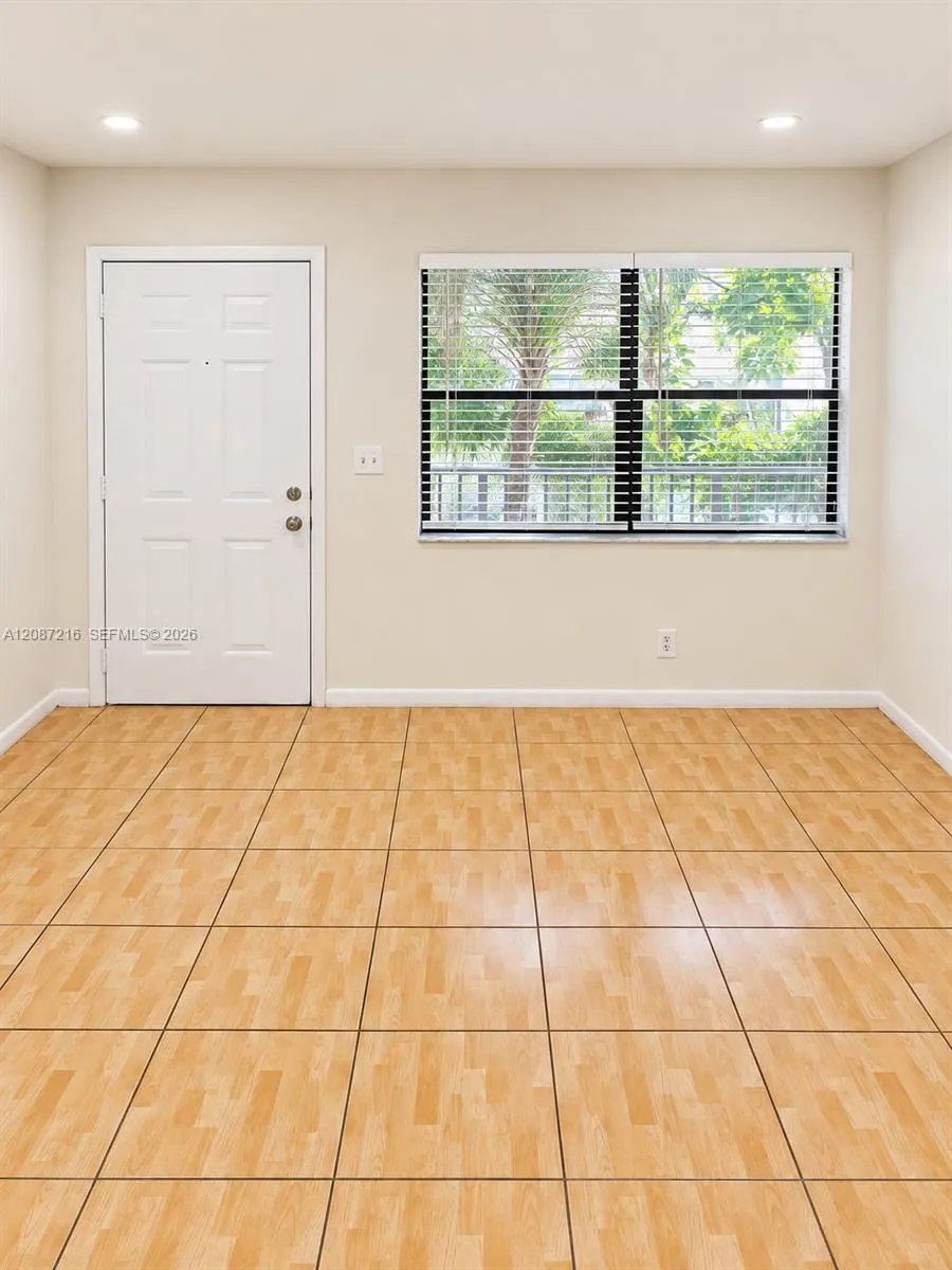 3243 NW 102nd Ter #3243 Coral Springs, FL 33065