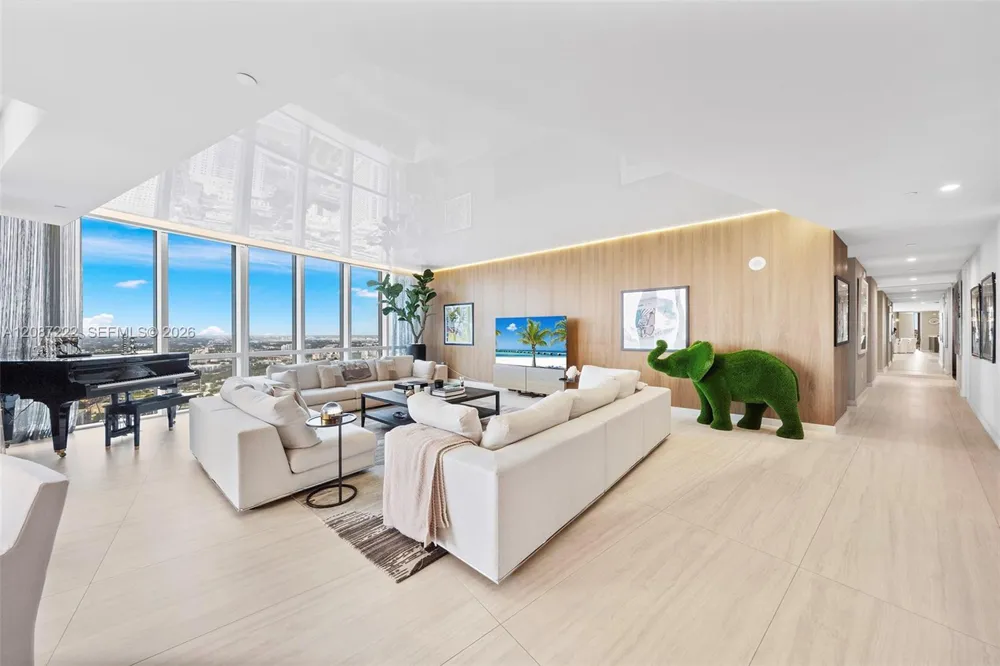 851 NE 1st Ave #5312 Miami, FL 33132