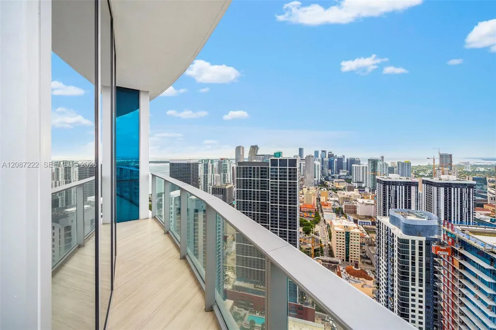 851 NE 1st Ave #5312 Miami, FL 33132