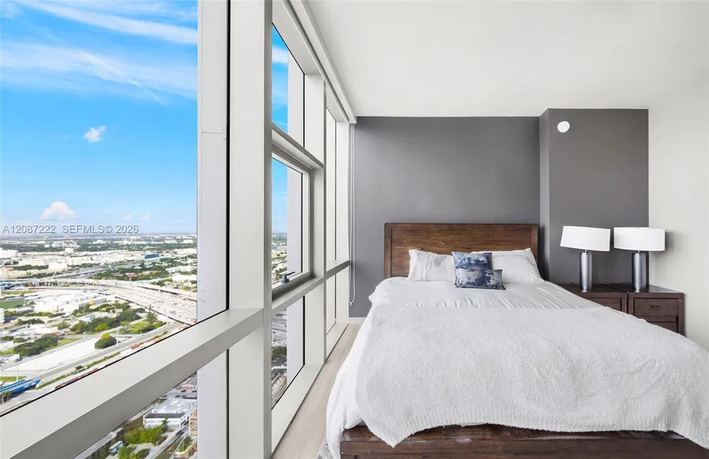 851 NE 1st Ave #5312 Miami, FL 33132