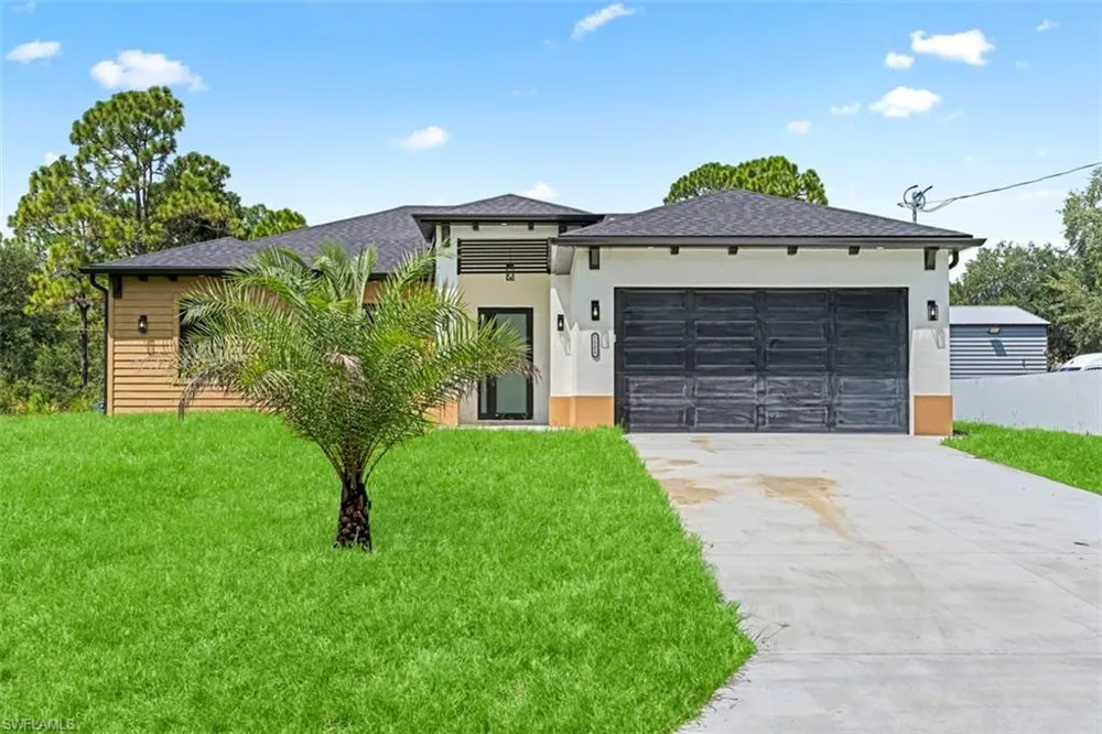 1121 Willard Avenue Lehigh Acres, FL 33972