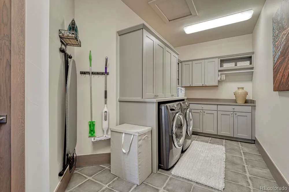 8475 Lost Reserve Court Parker, CO 80134