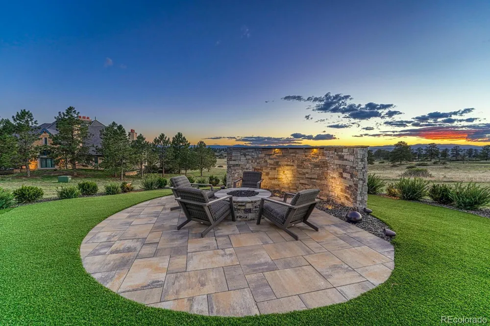 8475 Lost Reserve Court Parker, CO 80134