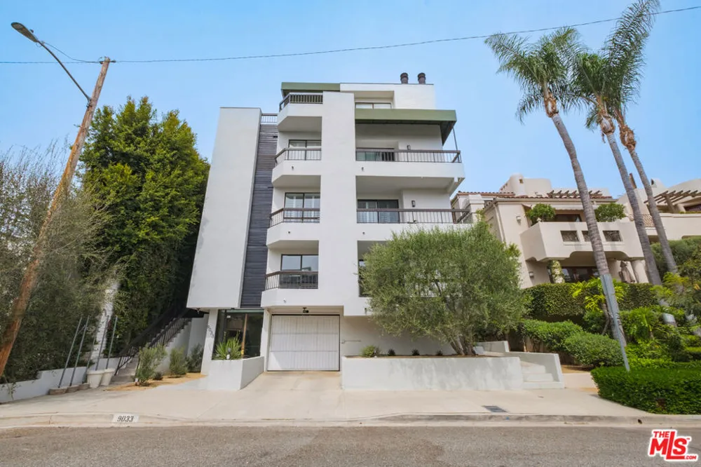 9033 Vista Grande Street #3 West Hollywood, CA 90069