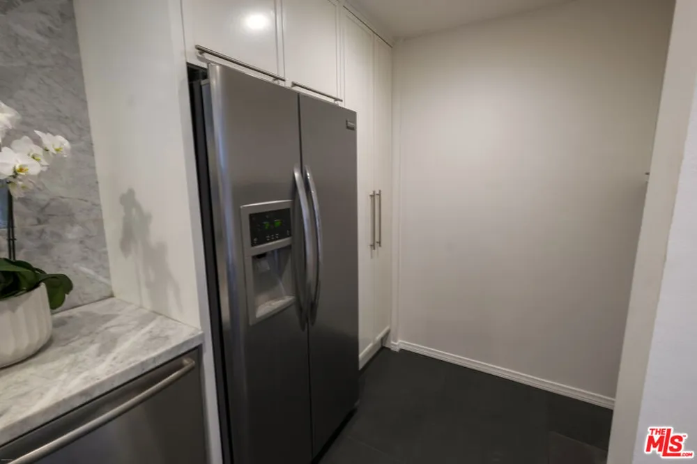 9033 Vista Grande Street #3 West Hollywood, CA 90069