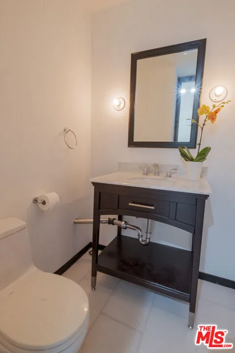 9033 Vista Grande Street #3 West Hollywood, CA 90069