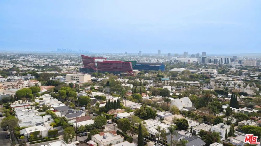 9033 Vista Grande Street #3 West Hollywood, CA 90069