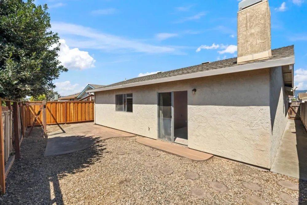 475 Vivienne Drive Watsonville, CA 95076