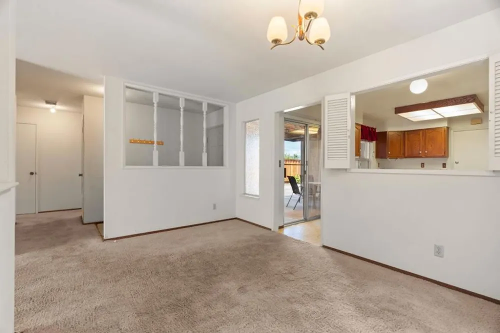 475 Vivienne Drive Watsonville, CA 95076