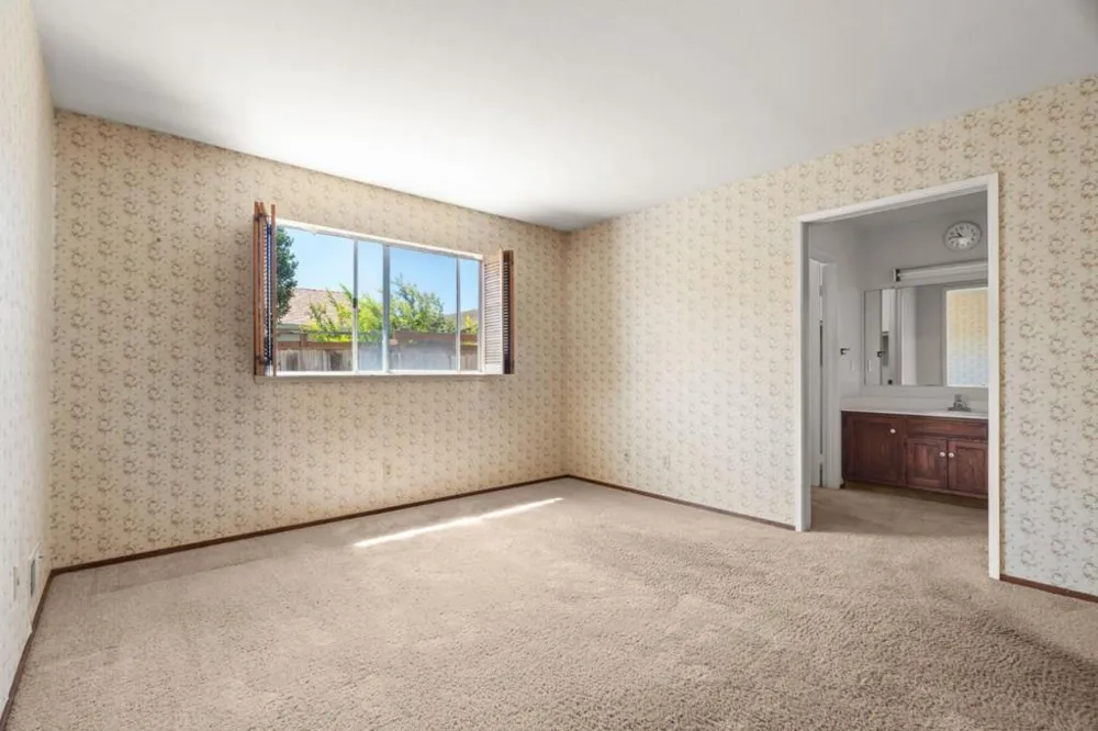 475 Vivienne Drive Watsonville, CA 95076