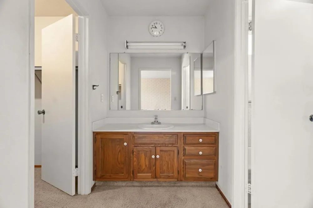 475 Vivienne Drive Watsonville, CA 95076