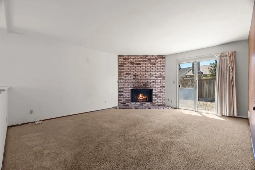 475 Vivienne Drive Watsonville, CA 95076