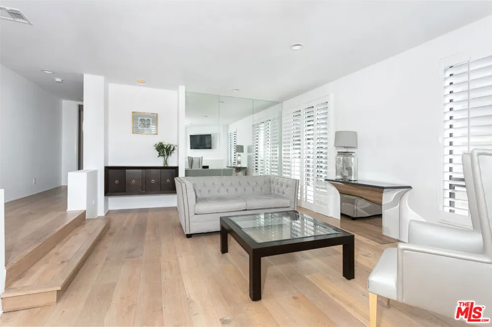 9033 Vista Grande Street #2 West Hollywood, CA 90069