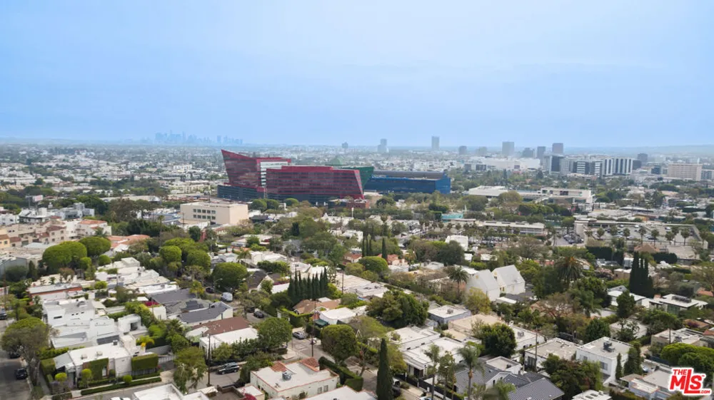 9033 Vista Grande Street #2 West Hollywood, CA 90069
