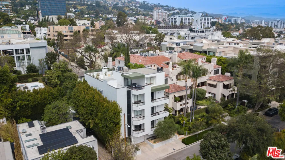 9033 Vista Grande Street #2 West Hollywood, CA 90069
