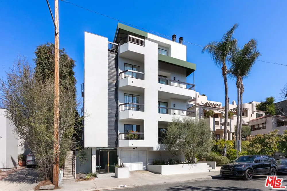 9033 Vista Grande Street #2 West Hollywood, CA 90069