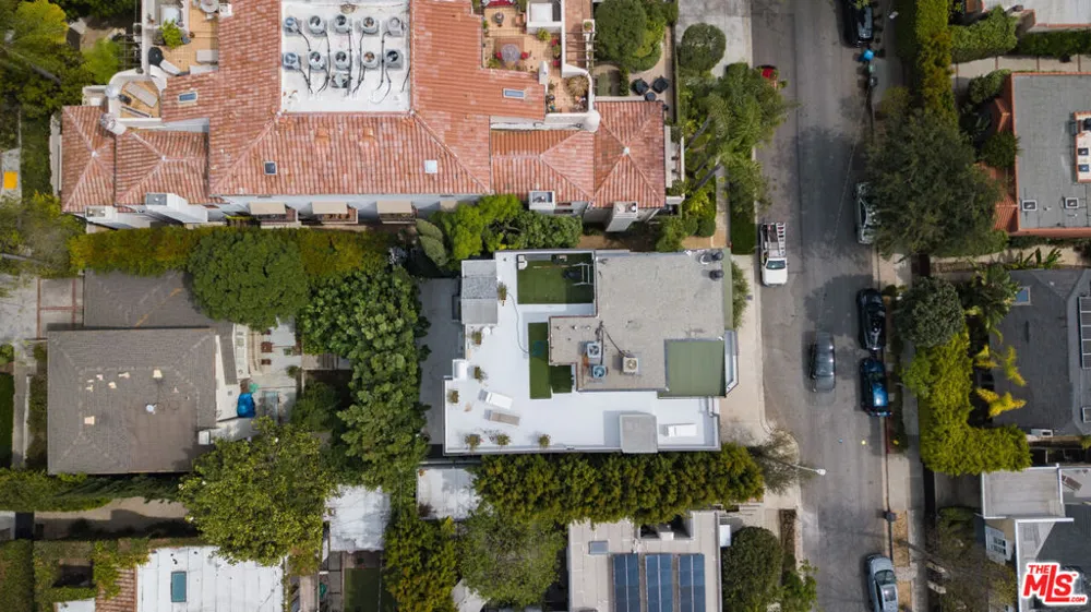9033 Vista Grande Street #2 West Hollywood, CA 90069