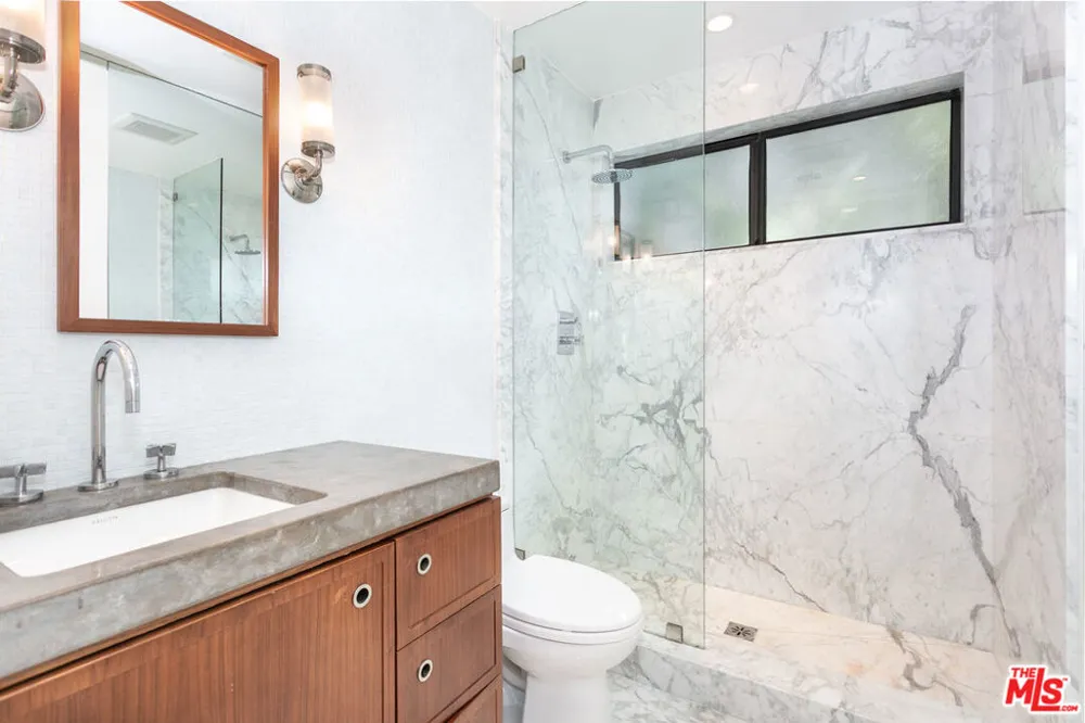 9033 Vista Grande Street #2 West Hollywood, CA 90069