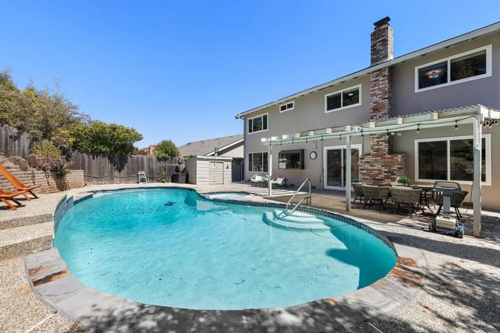 1478 Cherrywood Drive San Mateo, CA 94403