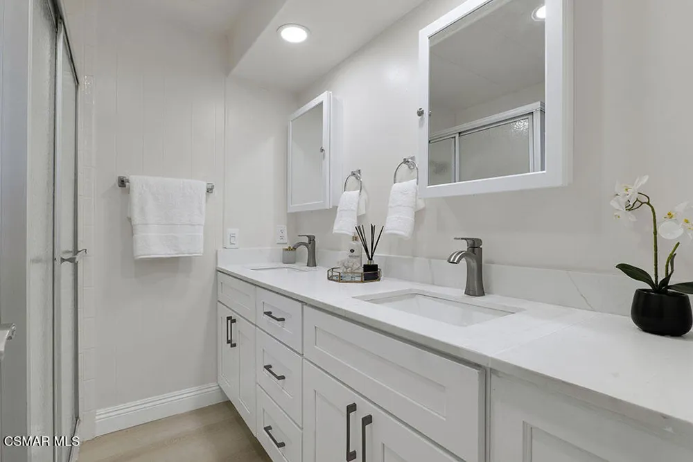 40 Heather Way Ventura, CA 93004