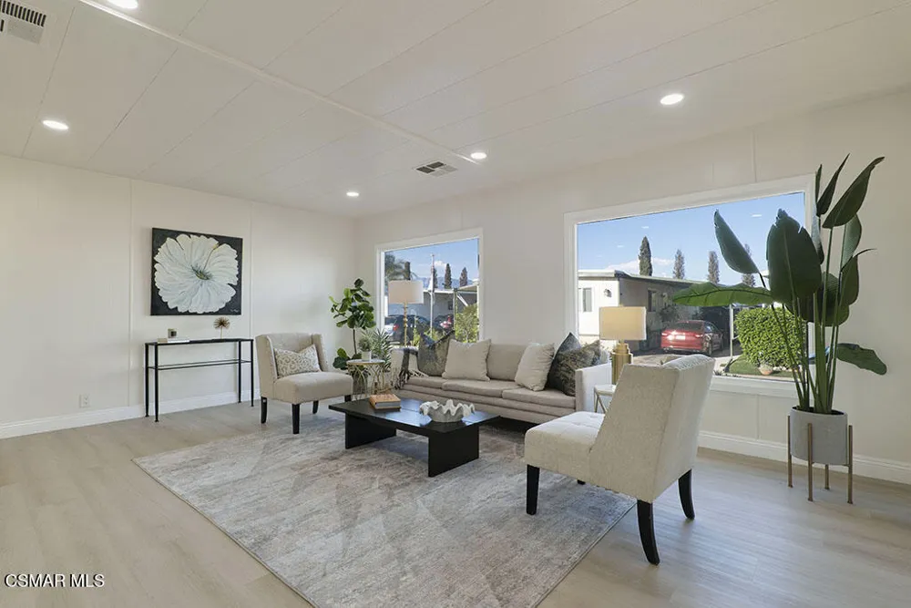 40 Heather Way Ventura, CA 93004