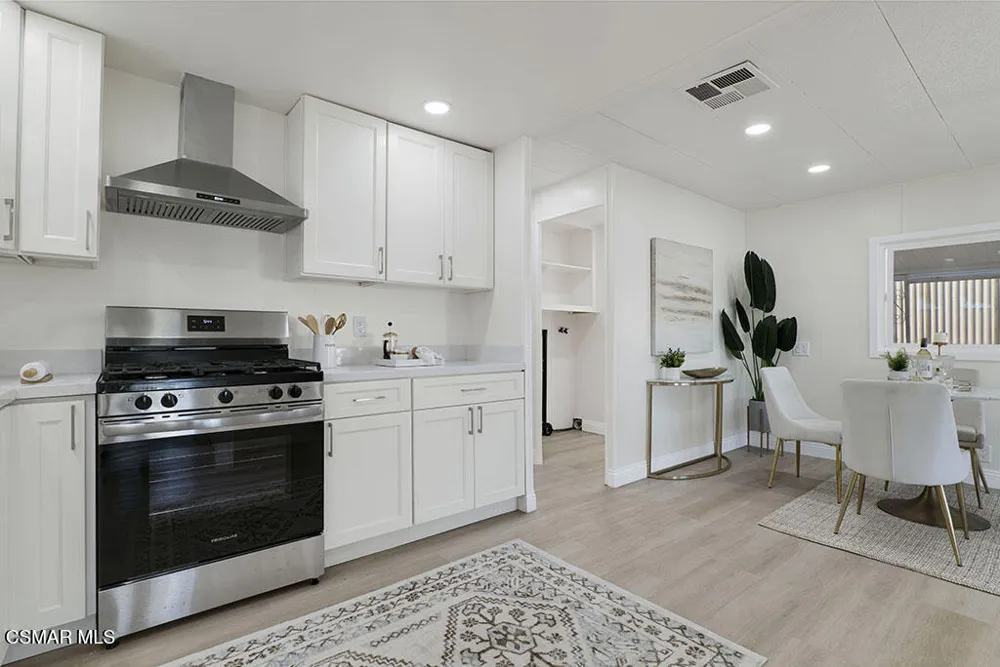 40 Heather Way Ventura, CA 93004