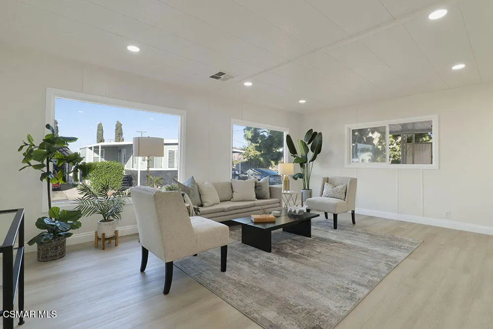 40 Heather Way Ventura, CA 93004