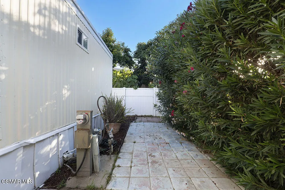 40 Heather Way Ventura, CA 93004