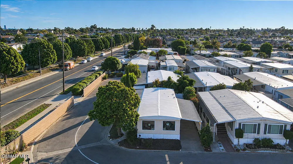 40 Heather Way Ventura, CA 93004