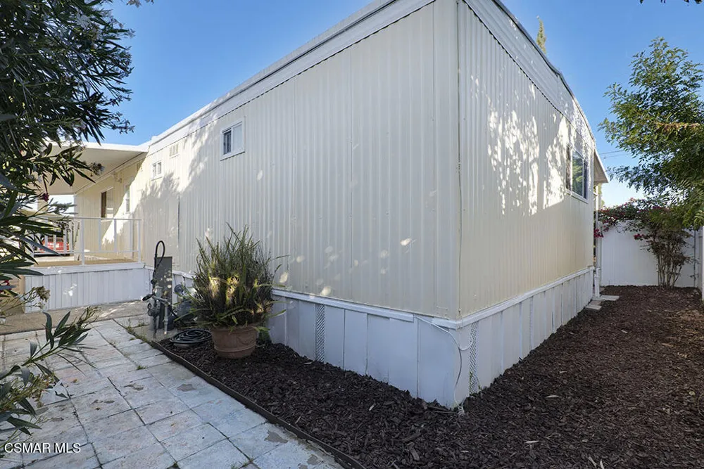 40 Heather Way Ventura, CA 93004