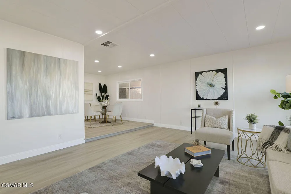 40 Heather Way Ventura, CA 93004