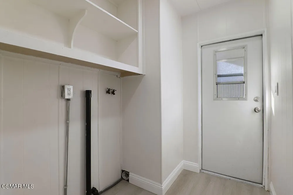 40 Heather Way Ventura, CA 93004