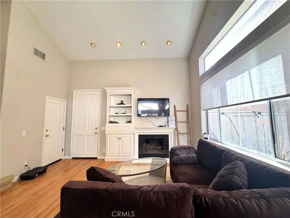 2940 Hogan Place Tustin, CA 92782