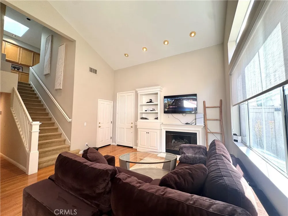 2940 Hogan Place Tustin, CA 92782