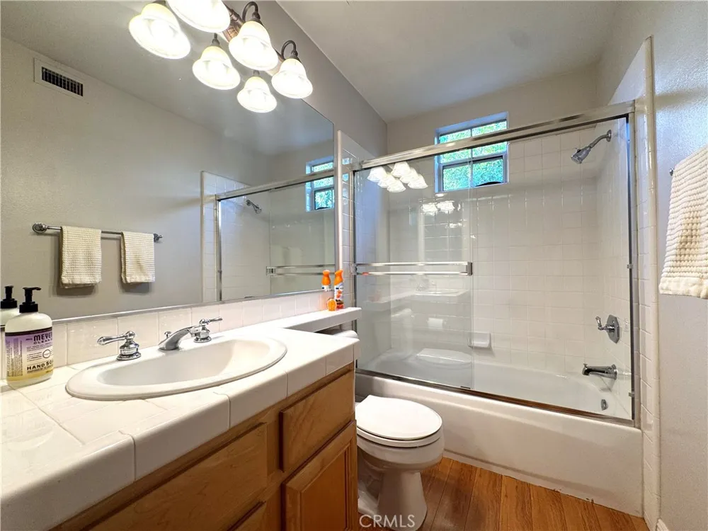 2940 Hogan Place Tustin, CA 92782